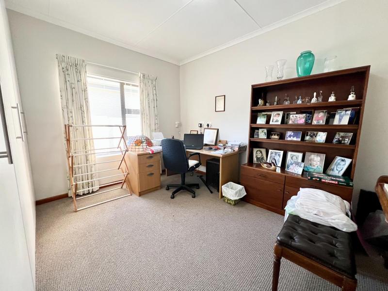 3 Bedroom Property for Sale in Stilbaai Wes Western Cape